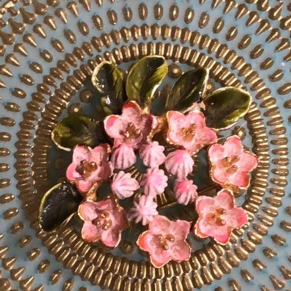 RAFAELIAN RARE FLORAL BROOCH